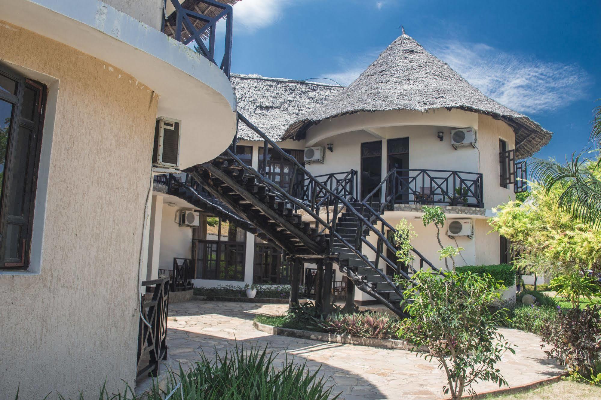 Millennium Sea Breeze Resort Bagamoyo Exterior foto