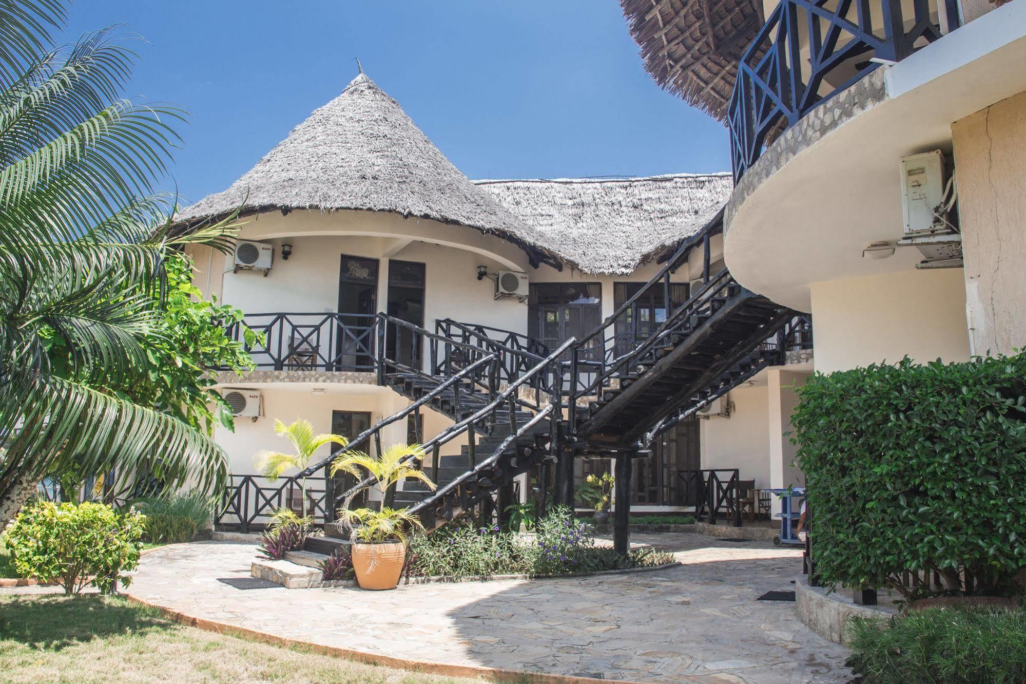 Millennium Sea Breeze Resort Bagamoyo Exterior foto