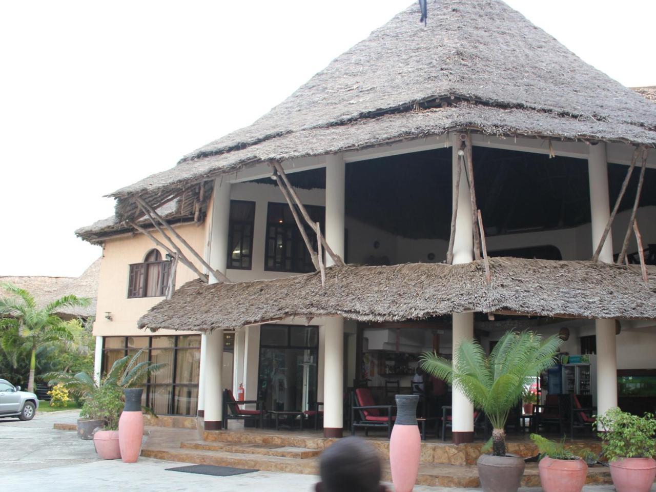 Millennium Sea Breeze Resort Bagamoyo Exterior foto